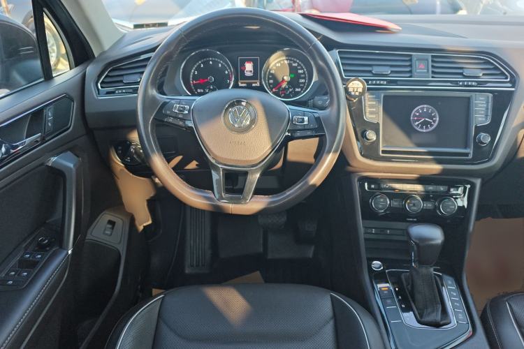 Used Volkswagen Tiguan L 2017 330TSI Automatic Two-Wheel Drive Flagship Edition
