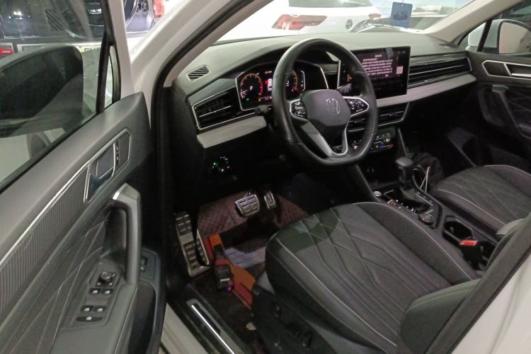 Used Volkswagen Tiguan L 2023 380TSI Automatic All-Wheel Drive R-Line Enhanced 7-Seater
