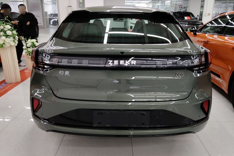 Used Zeekr 001 2025 WE Edition 95 kWh All-Wheel Drive
