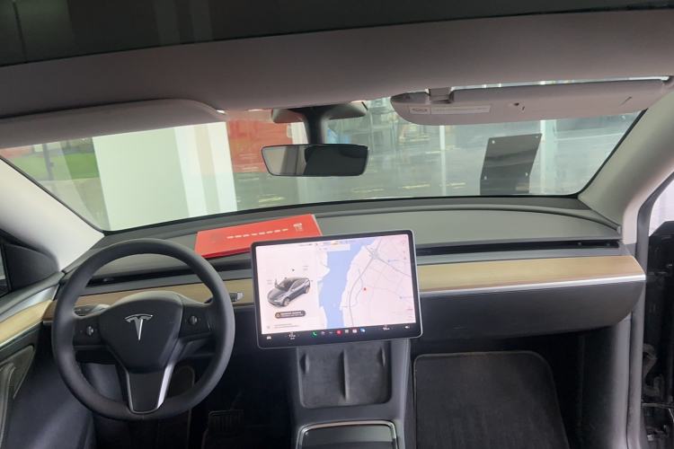 Used Tesla Model Y 2021 Long-Range All-Wheel-Drive Version 3D7
