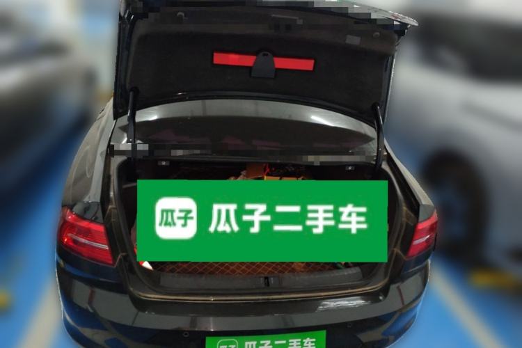 Used Volkswagen Magotan 2018 330TSI DSG Advanced Model
