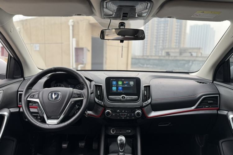 Used Changan CS55 2019 1.5T Manual Colorful Model China VI Standard
