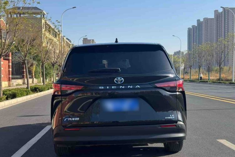 Used Toyota Sienna 2023 2.5L Hybrid Comfort Edition
