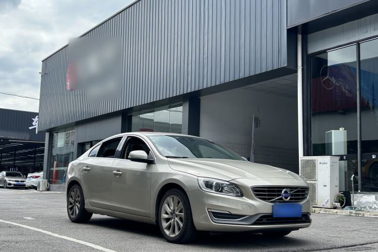 Used Volvo S60 2016 S60L T4 Zhiyuan Edition
