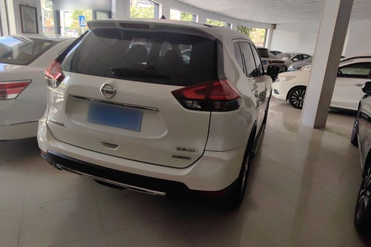 Used Nissan X-Trail 2019 2.0L CVT Smart Connect Comfort Edition 2WD
