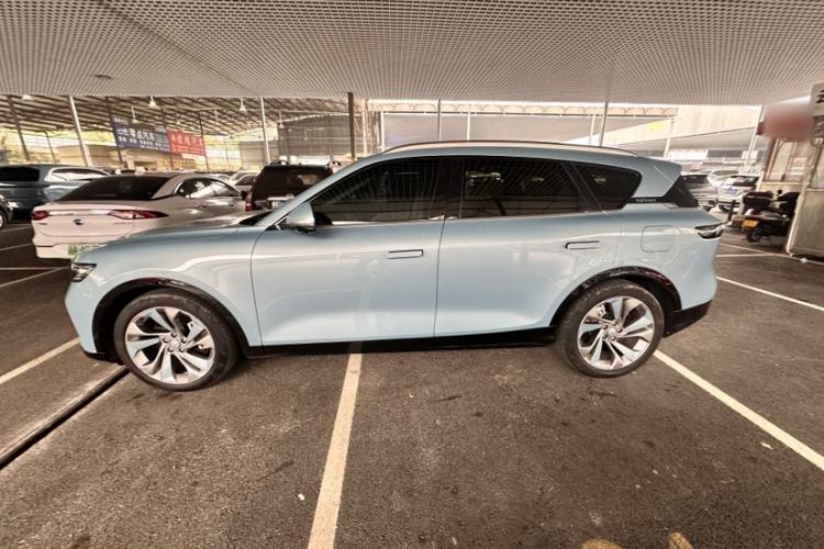 Used VOYAH FREE 2021 Four-Wheel Drive Standard All-Electric Exclusive Luxury Package
