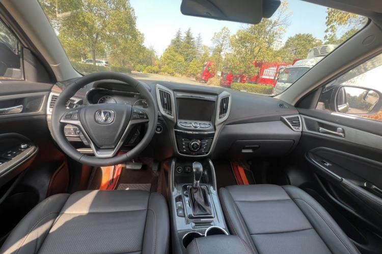 Used Changan CS75 2017 Shangkui Edition 1.5T Automatic Fengxiang Model