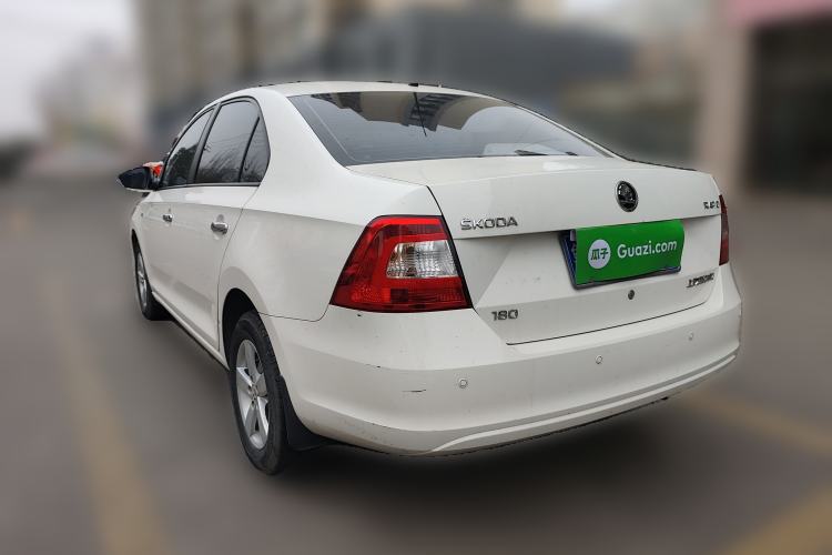 Used Skoda Rapid 2016 1.6L Automatic Front-Wheel Drive Model