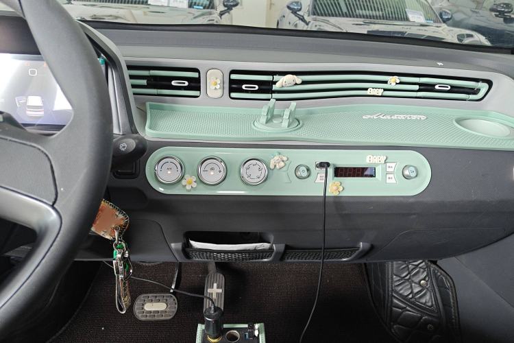 Used Wuling Hongguang MINIEV 2021 Macaron Fashion Model Lithium Iron Phosphate
