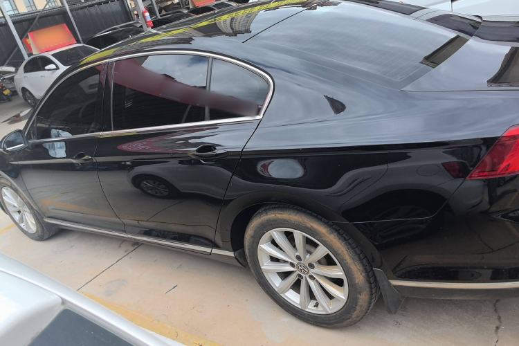 Used Volkswagen Magotan 2018 280TSI DSG Leading Model
