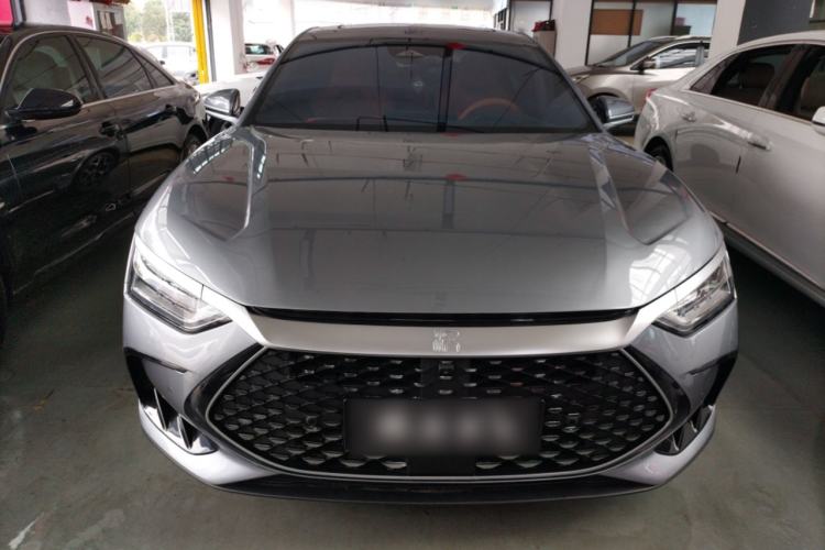 Used BYD Han 2022 DM-i 242km Flagship Model
