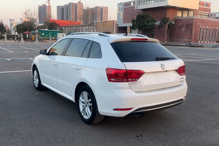 Used Volkswagen Gran Lavida 2015 230TSI DSG Comfort Edition
