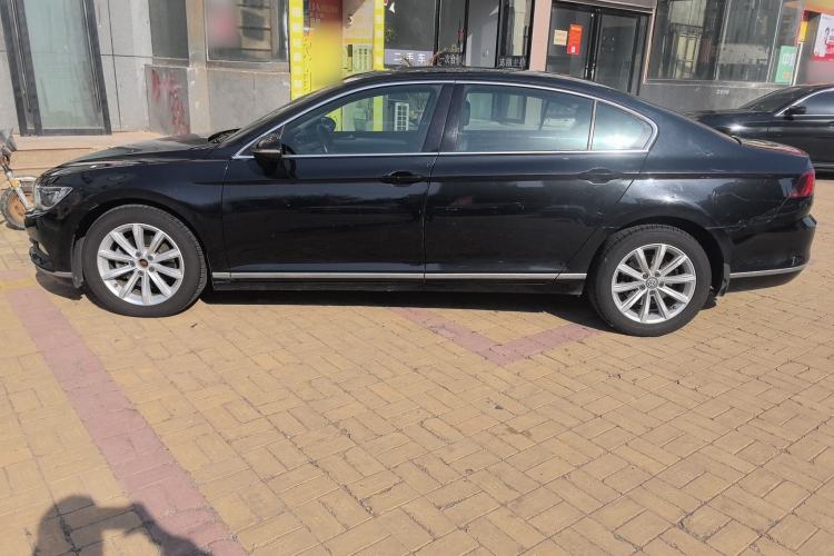 Used Volkswagen Magotan 2018 280TSI DSG Leading Model
