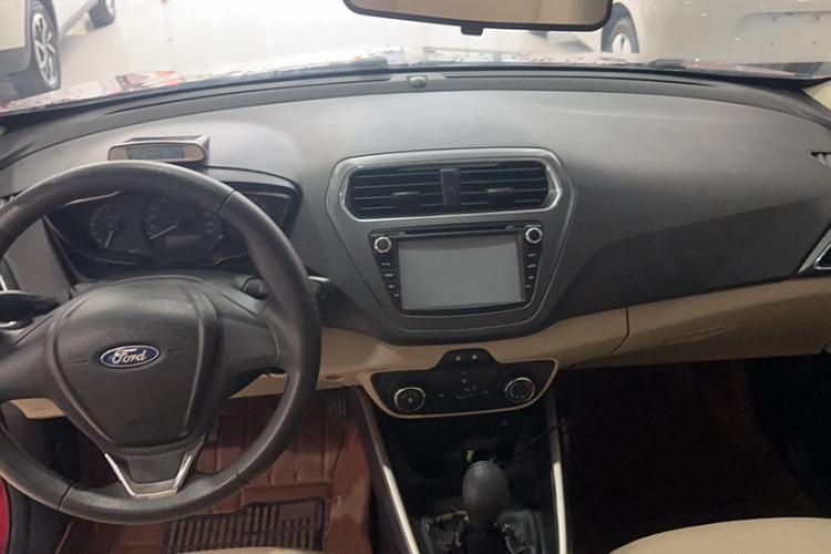 Used Ford Escort 2015 1.5L Manual Comfort Model
