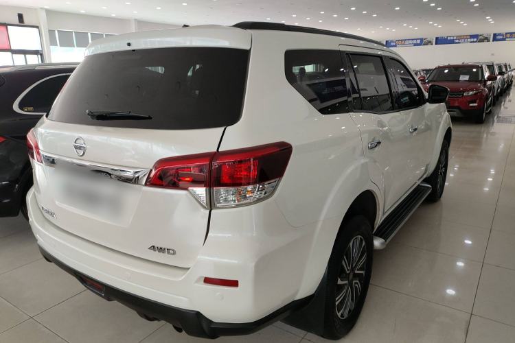 Used Nissan Terra 2018 2.5L Automatic 4x4 Luxury Edition
