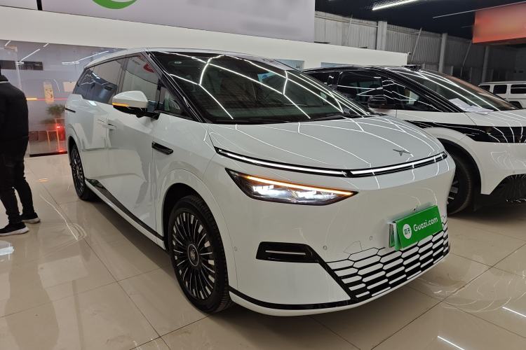 Used XPeng X9 2025 740 Ultra-Long Range Max
