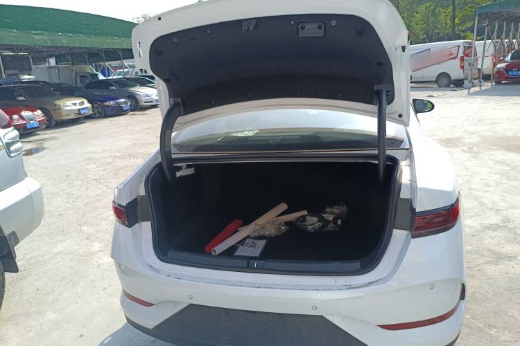 Used BYD Qin PLUS 2025 DM-i Smart Drive 55KM Leading Model
