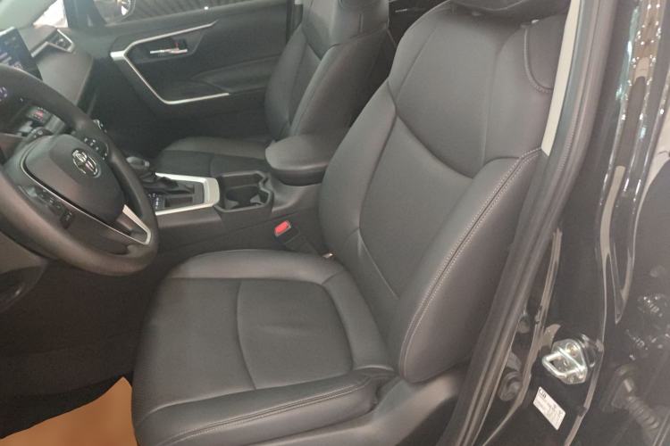 Used Toyota RAV4 2023 2.0L CVT Two-Wheel Drive Fashion Edition
