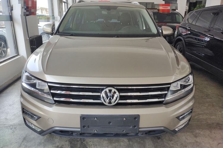 Used Volkswagen Tiguan L 2019 330TSI Automatic Two-Wheel Drive Smart Luxury Version China V Emission Standard
