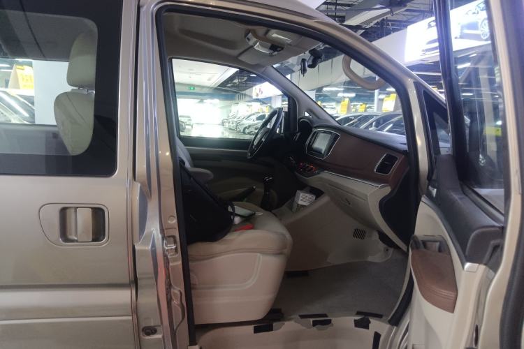 Used FORTHING Lingzhi 2020 M5L 1.6L Luxury 7-Seater