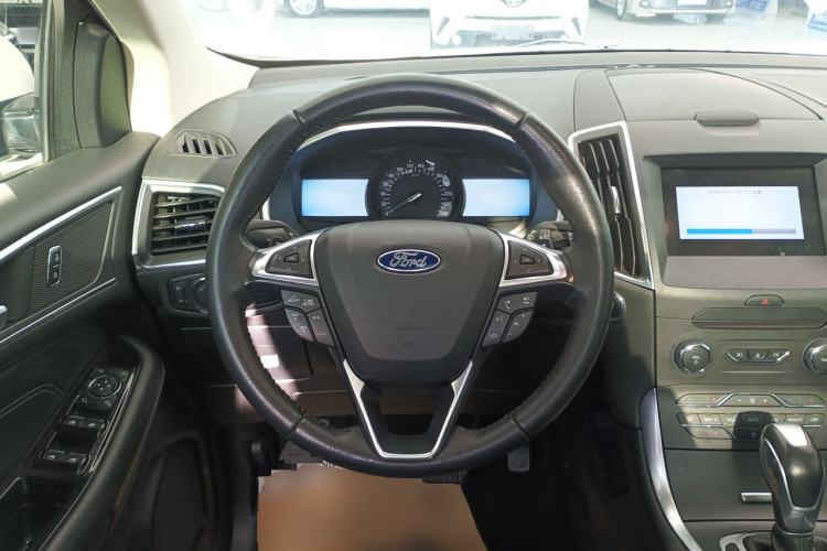 Used Ford Edge 2017 EcoBoost 245 Two-Wheel-Drive Sporty 7-Seater