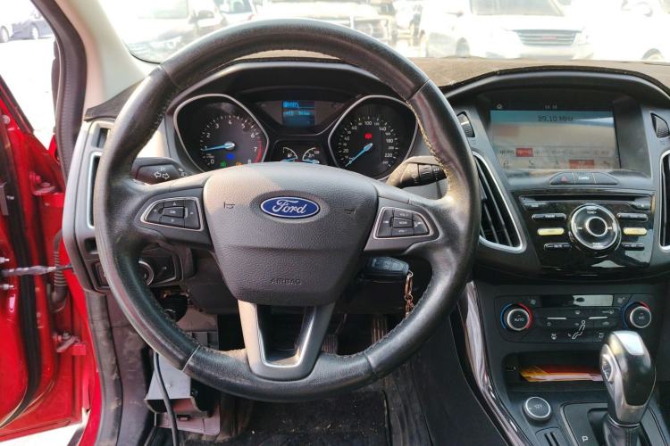 Used Ford Focus 2017 Hatchback 1.6L Automatic Fashion Edition Smart Drive Version