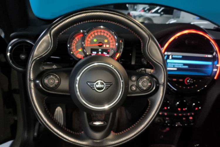 Used  MINI 2019 1.5T COOPER Racing Driver