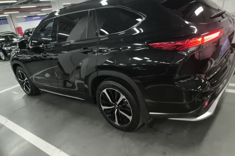 Used Toyota Crown Land Cruiser 2021 2.5L HEV Four-Wheel Drive Premium Edition
