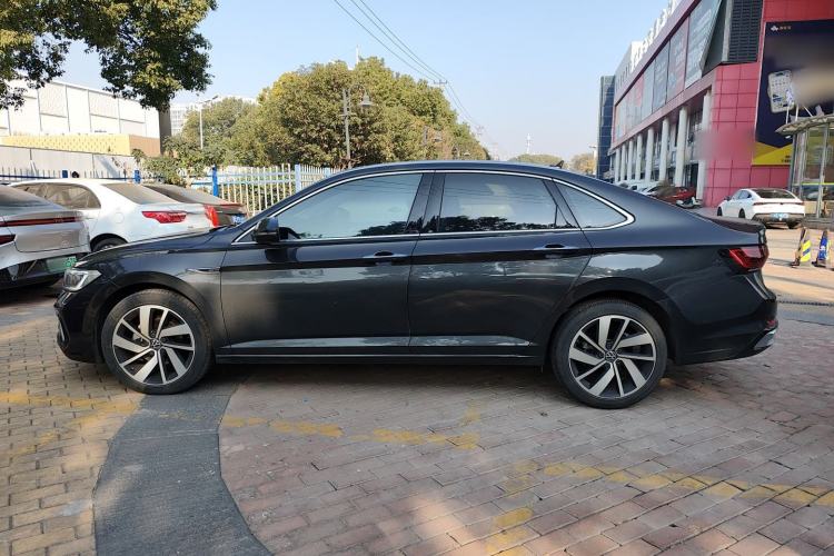 Used Volkswagen Sagitar 2023 300TSI DSG Excellence Edition
