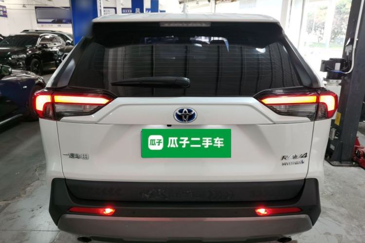 Used Toyota RAV4 2022 Dual-Engine 2.5L E-CVT Two-Wheel Drive Elite Edition