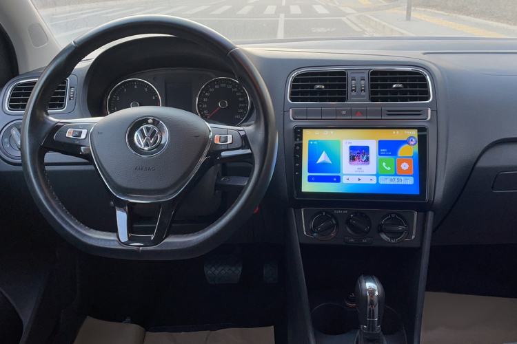 Used Volkswagen Polo 2016 1.6L Automatic Comfort Model