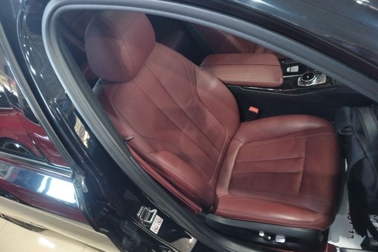 Used BMW 5 Series 2018 Facelifted 530Li xDrive M Sport Package