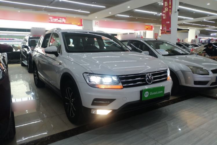 Used Volkswagen Tiguan L 2017 330TSI Automatic Two-Wheel Drive Luxury Edition