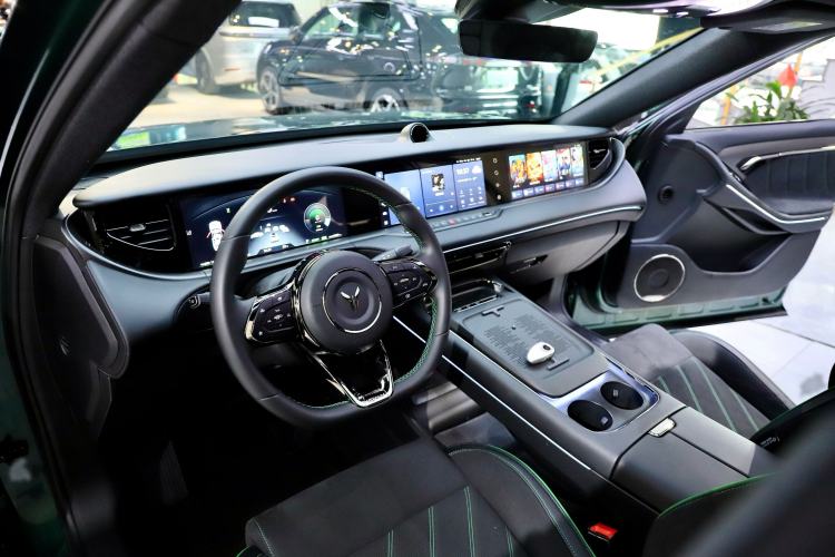 Used VOYAH FREE 2025 318 318 km Rear-Drive Touring Edition
