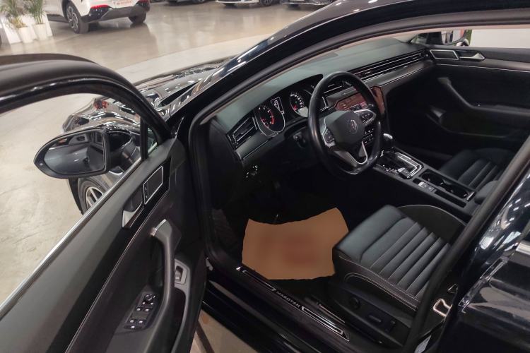 Used Volkswagen Magotan 2020 330TSI DSG Leading Model
