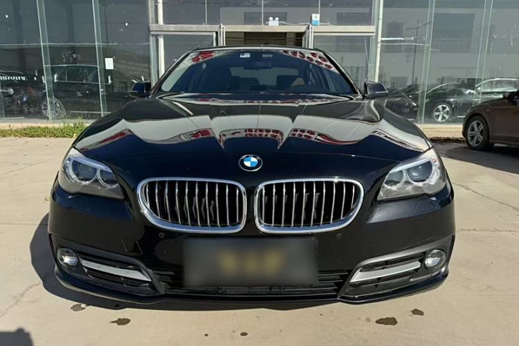 Used BMW 5 Series 2017 525Li Leading Model
