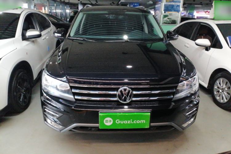 Used Volkswagen Tiguan L 2019 Revised 330TSI Automatic Two-Wheel Drive Smart & Luxury Edition China VI Standard
