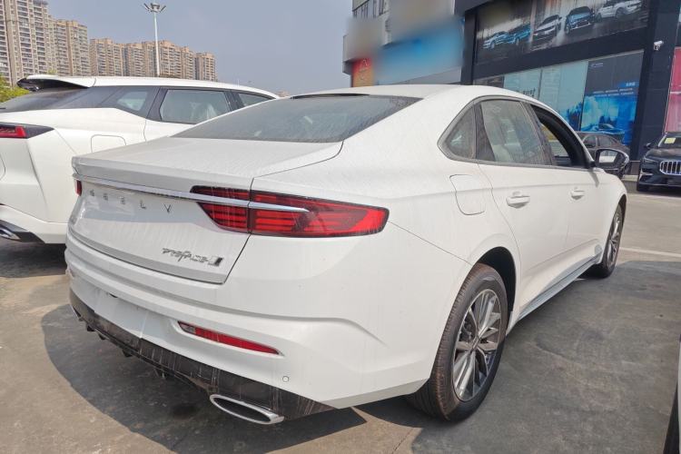 Used Geely Auto Preface 2025 Dongfang Yao 1.5TD Fuyao Edition
