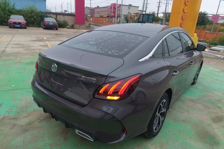 Used MG 5 2021 180 DVVT CVT Youth Luxury Edition
