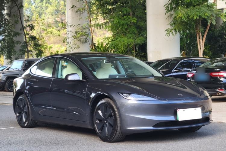 Used Tesla Model 3 2023 Rear-Wheel-Drive Version