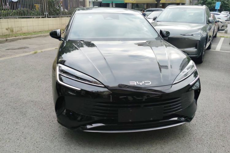 Used BYD Seal 2023 DM-i 1.5L 121km Prestige Model
