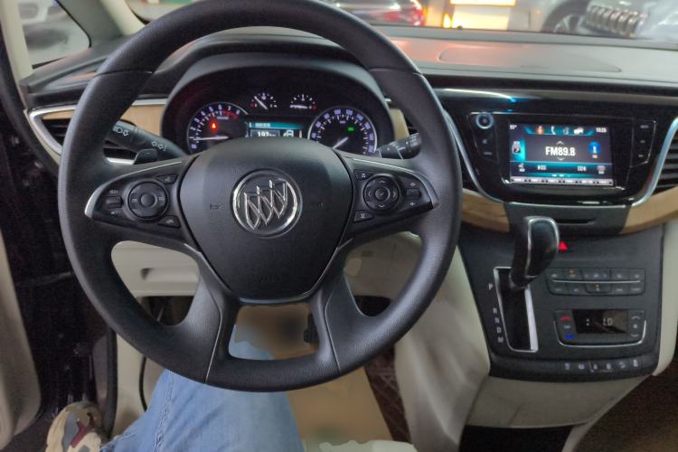 Used Buick GL8 2017 ES 28T Comfort Model China V Standard
