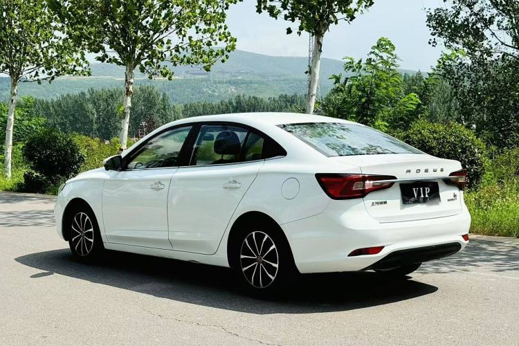 Used Roewe i5 2020 1.5L Automatic 4G Connect Luxury Flagship Edition
