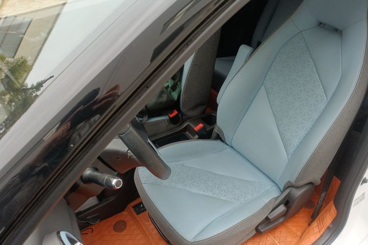 Used Chery Little Ant 2022 Revised Version Sweet Pink Edition Half-Sugar Version Lithium Iron Phosphate 30.7 kWh 30 kW 301 km
