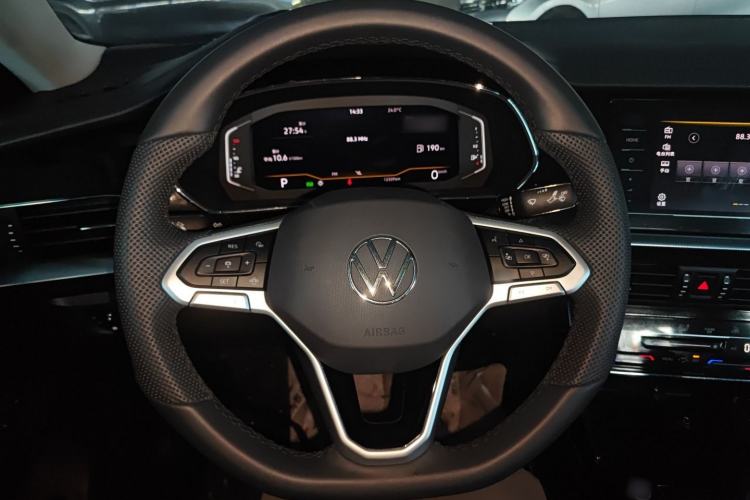 Used Volkswagen Passat 2025 Outstanding Model 380TSI Starry Dragon Edition