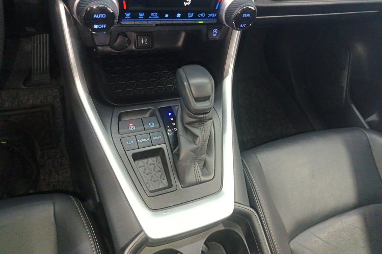 Used Toyota Wildlander 2020 2.0L CVT Two-Wheel Drive Luxury Edition