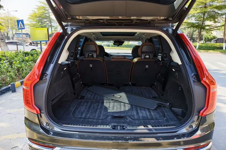 Used Volvo XC90 2019 T6 Zhiyi Edition 7-Seater China VI Standard
