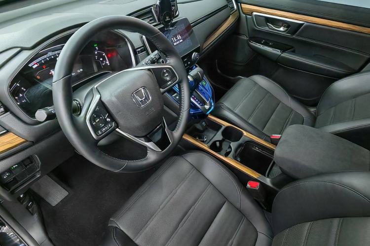 Used Honda CR-V 2017 240TURBO CVT Front-Wheel Drive Fashion Edition
