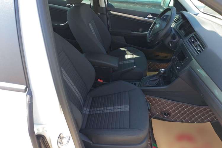 Used Volkswagen Lavida 2019 1.5L Automatic Fashion Edition China VI
