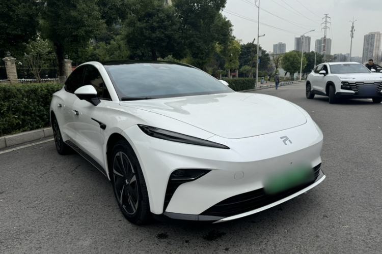 Used  F7 2023 Advanced Edition